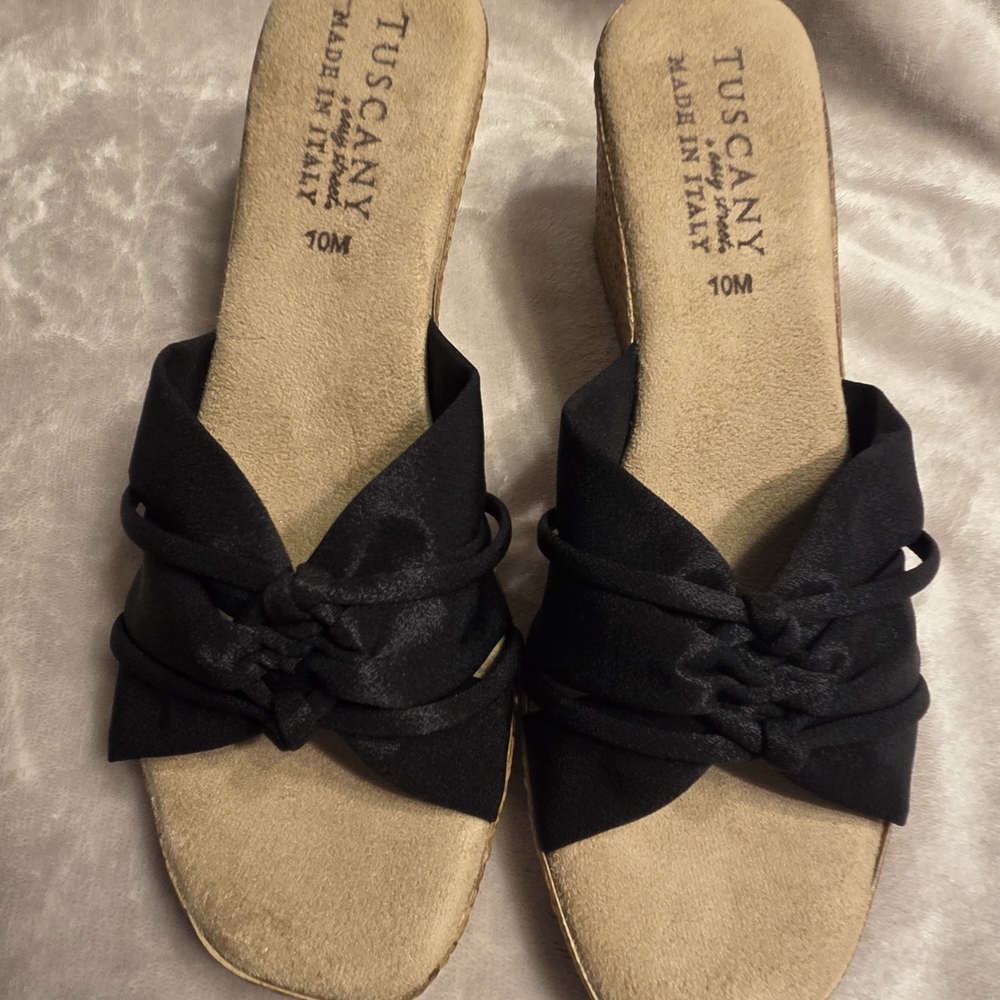 Tuscany Easy Street Ghita Black Crepe Wedge Sandal in Women's Size 10 - Picture 9 of 9